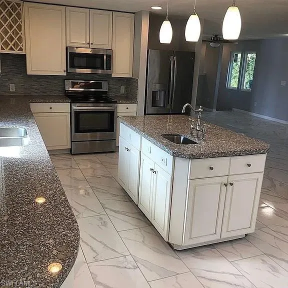2200 Broadpoint Drive Punta Gorda, FL 33983