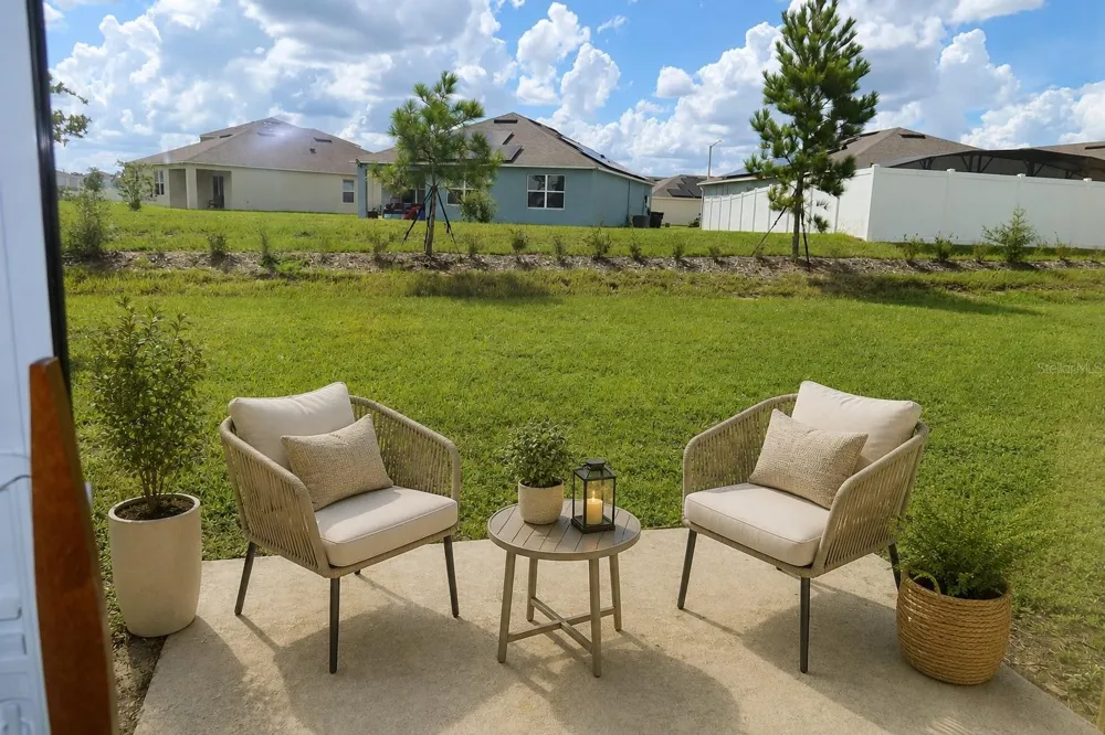 2768 PIERR STREET Davenport, FL 33837