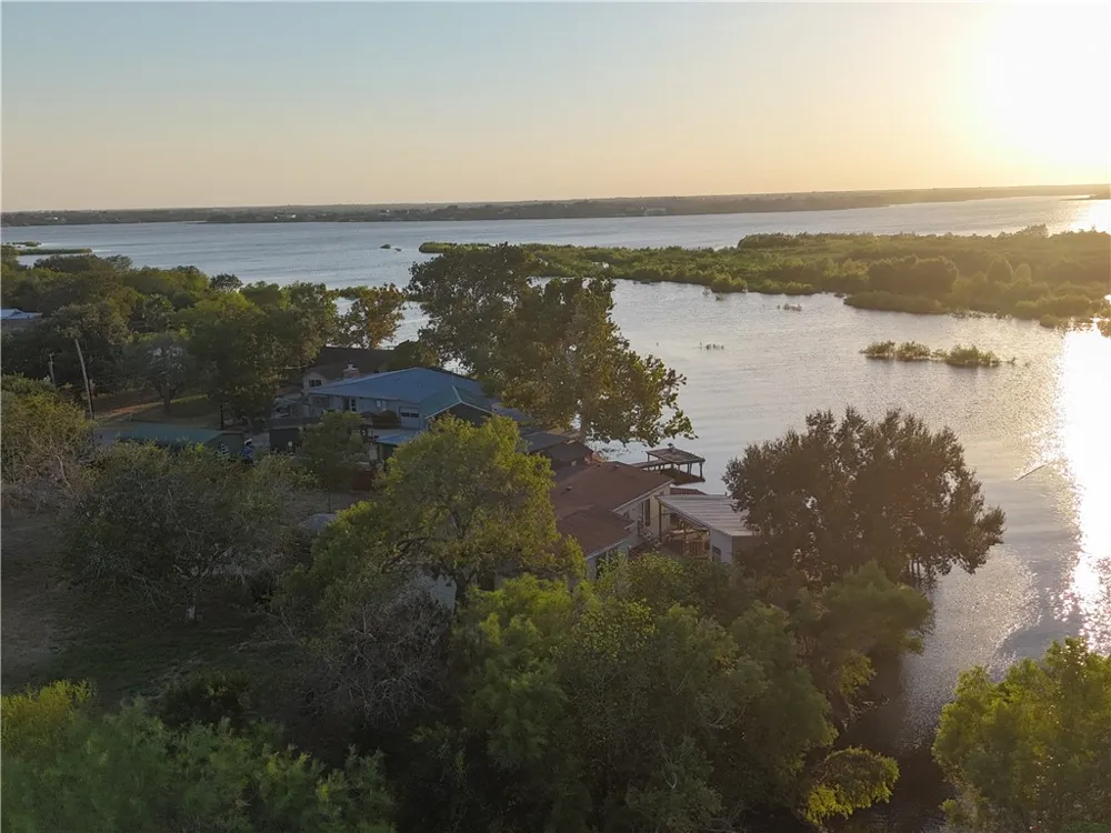 Laurie Ln Mathis, TX 78368