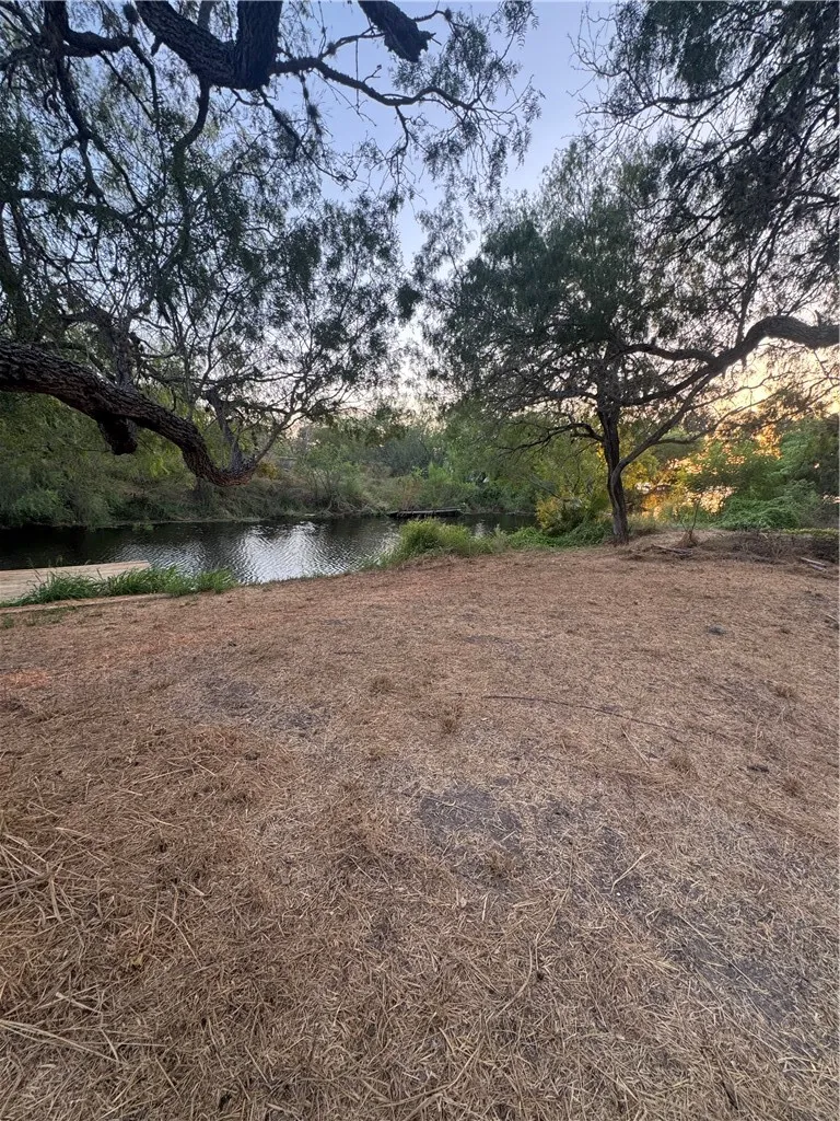 Laurie Ln Mathis, TX 78368
