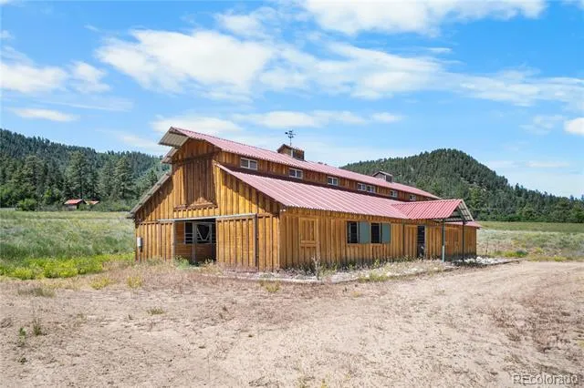 1134 Parelli Institute Drive Pagosa Springs, CO 81147