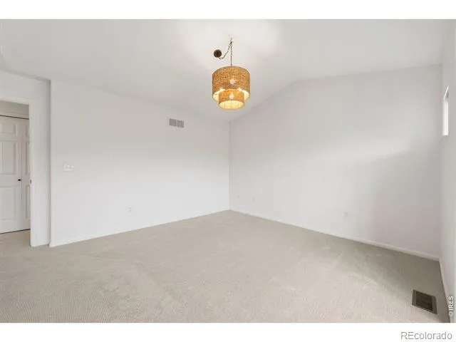 2215 Watersong Circle Longmont, CO 80504
