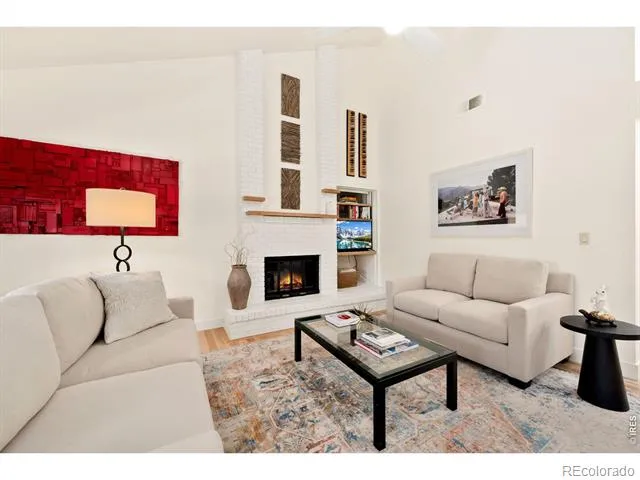 4957 Sundance Square Boulder, CO 80301