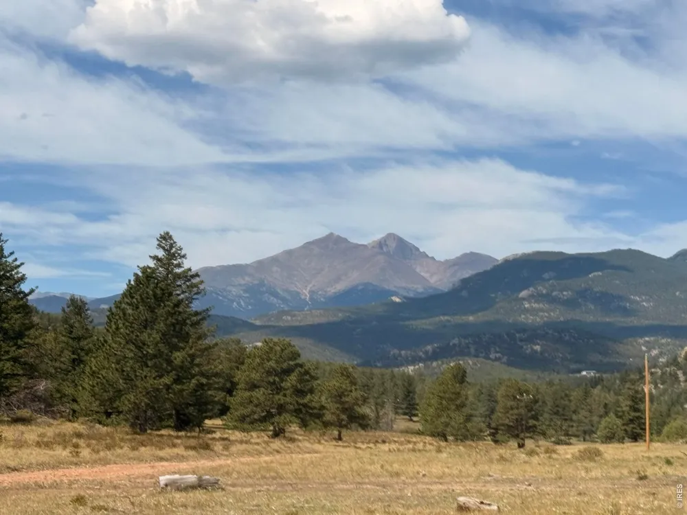 745 Hickory Drive Lyons, CO 80540