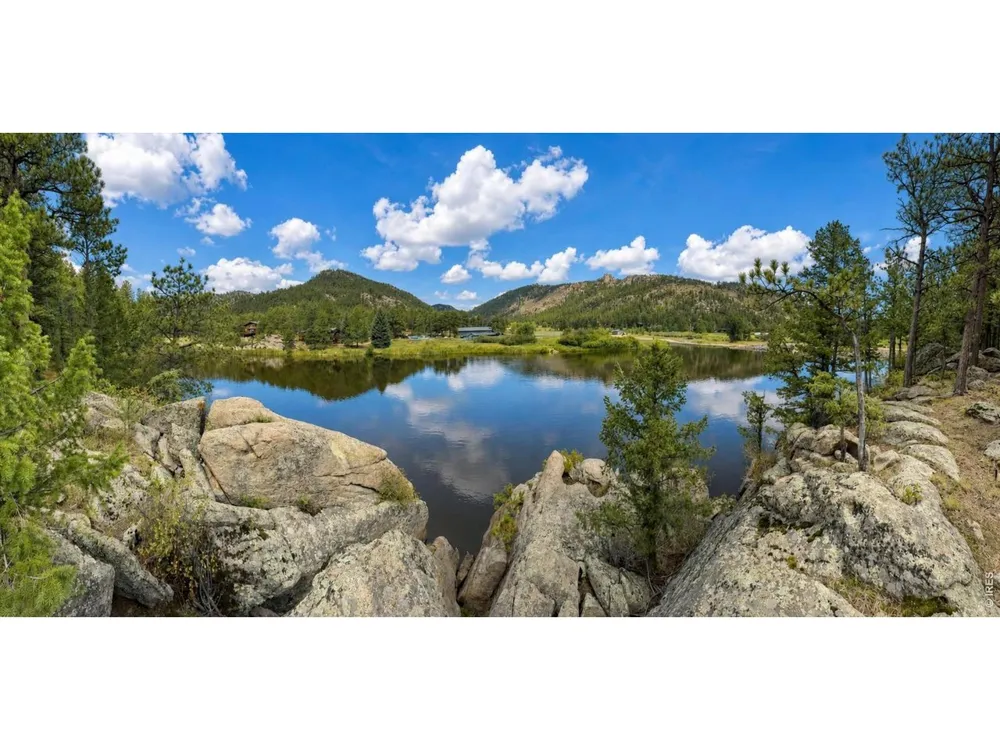 745 Hickory Drive Lyons, CO 80540