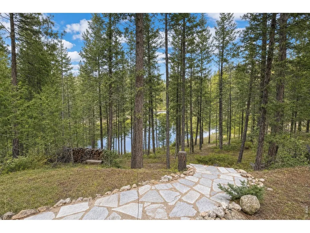 745 Hickory Drive Lyons, CO 80540