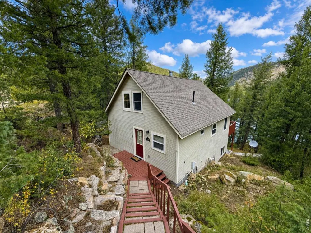 745 Hickory Drive Lyons, CO 80540