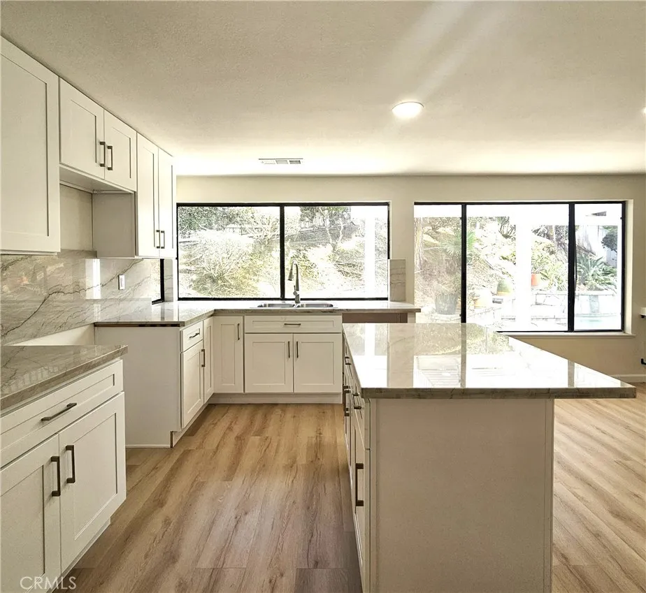 289 S Solomon Anaheim, CA 92807