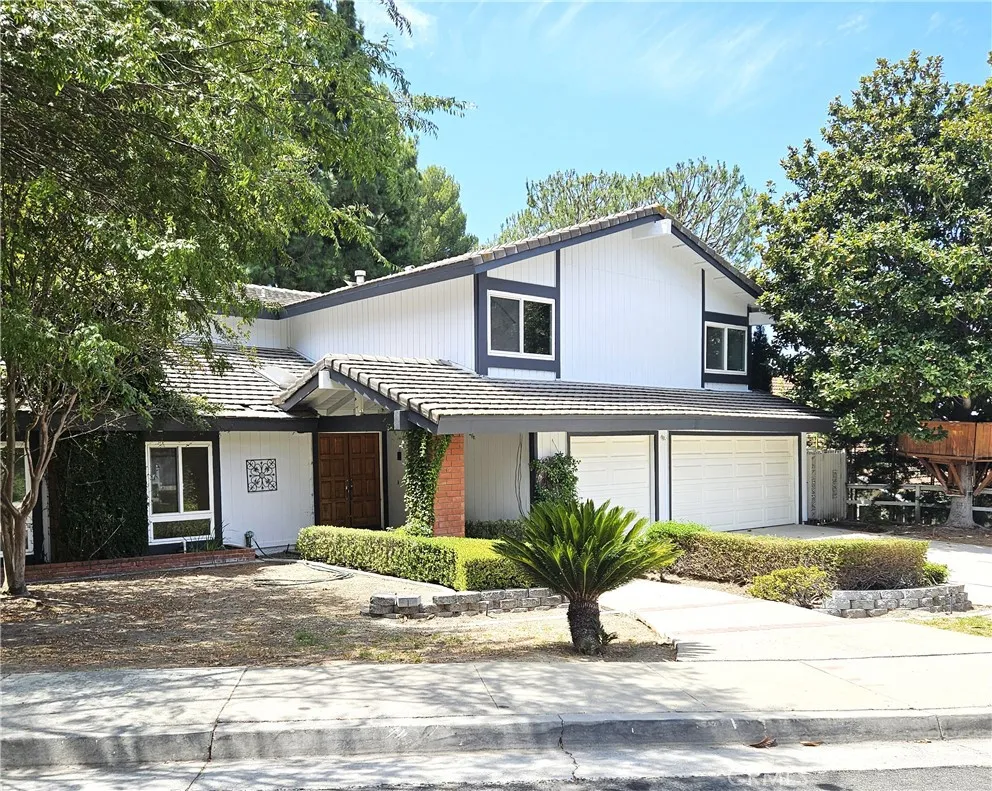 289 S Solomon Anaheim, CA 92807