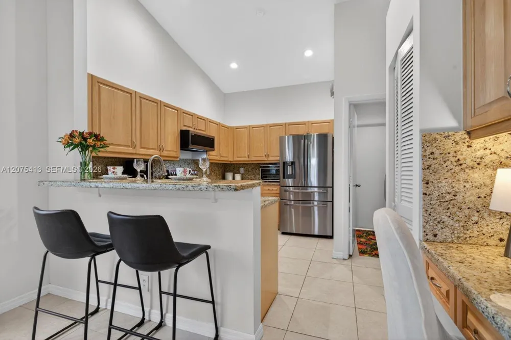 370 Carrington Dr Weston, FL 33326