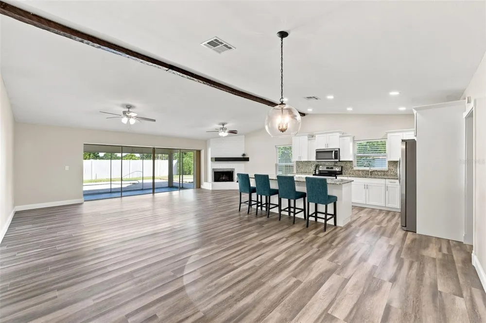 3276 FOX HILL DRIVE Clearwater, FL 33761