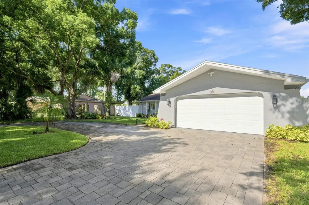 3276 FOX HILL DRIVE Clearwater, FL 33761