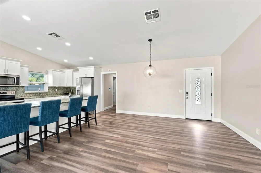 3276 FOX HILL DRIVE Clearwater, FL 33761