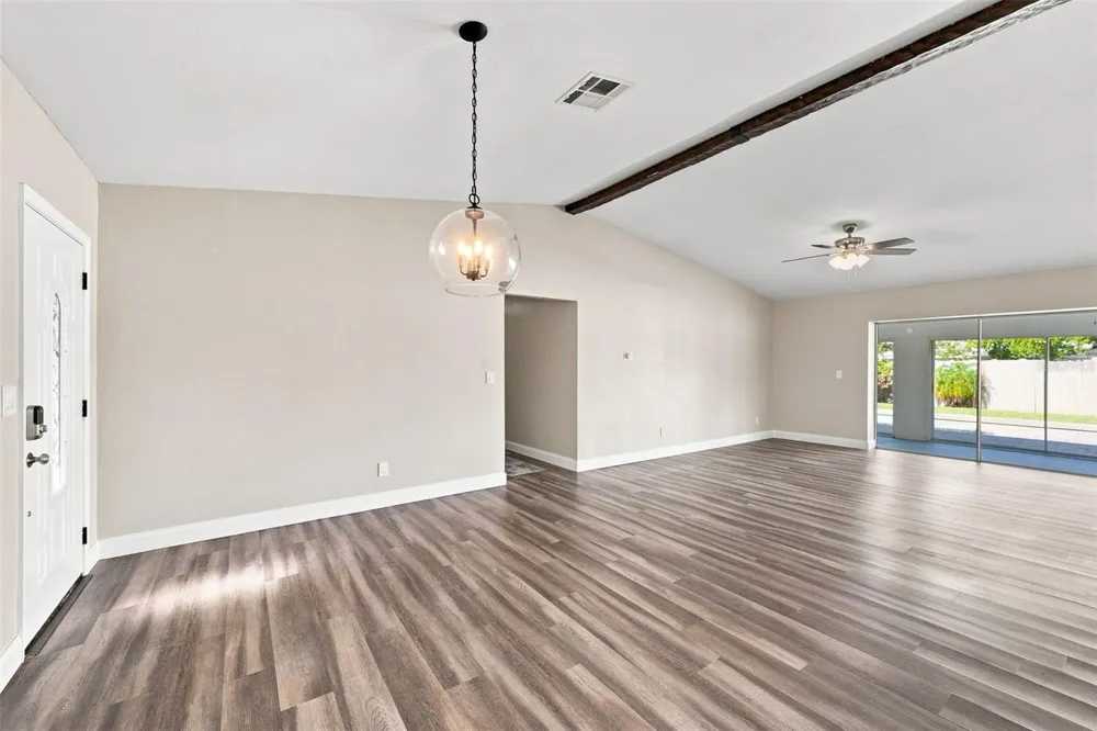 3276 FOX HILL DRIVE Clearwater, FL 33761