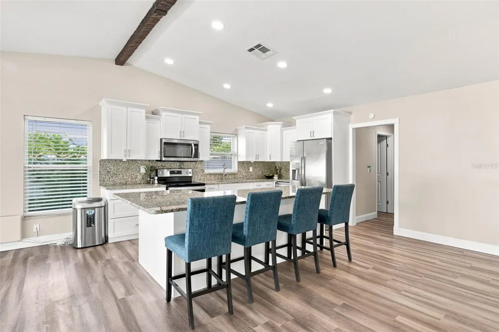 3276 FOX HILL DRIVE Clearwater, FL 33761