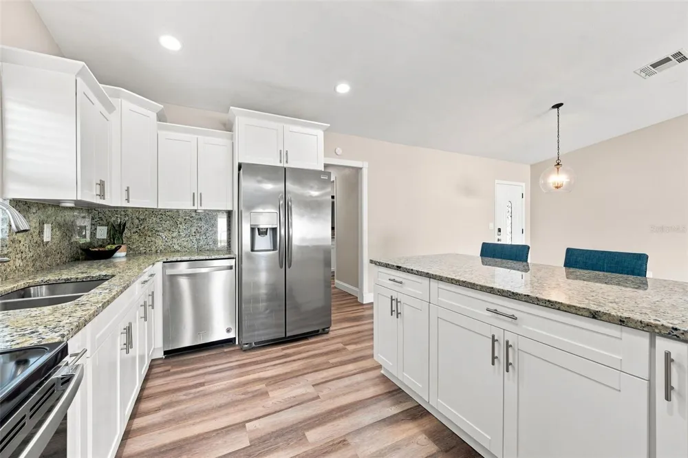 3276 FOX HILL DRIVE Clearwater, FL 33761