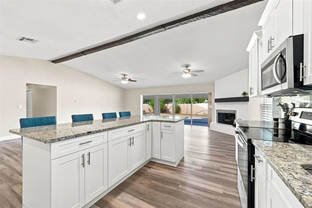 3276 FOX HILL DRIVE Clearwater, FL 33761