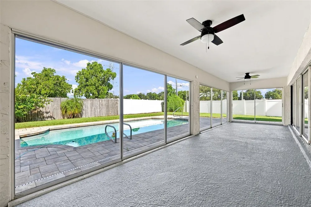 3276 FOX HILL DRIVE Clearwater, FL 33761