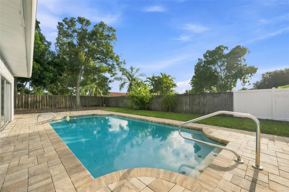 3276 FOX HILL DRIVE Clearwater, FL 33761