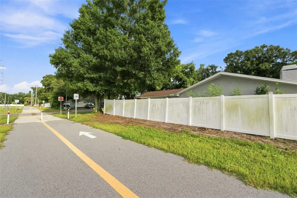 3276 FOX HILL DRIVE Clearwater, FL 33761