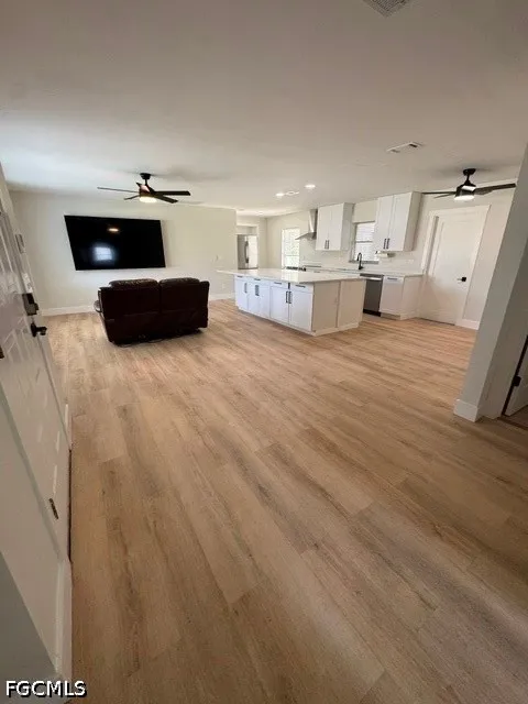 Cocoa Court Cape Coral, FL 33904