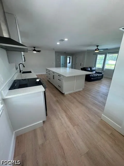 Cocoa Court Cape Coral, FL 33904