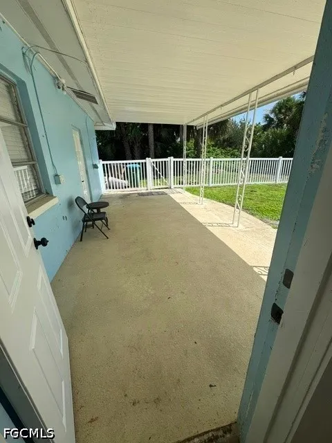 Cocoa Court Cape Coral, FL 33904