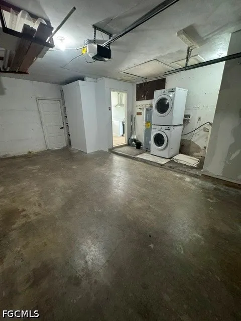 Cocoa Court Cape Coral, FL 33904