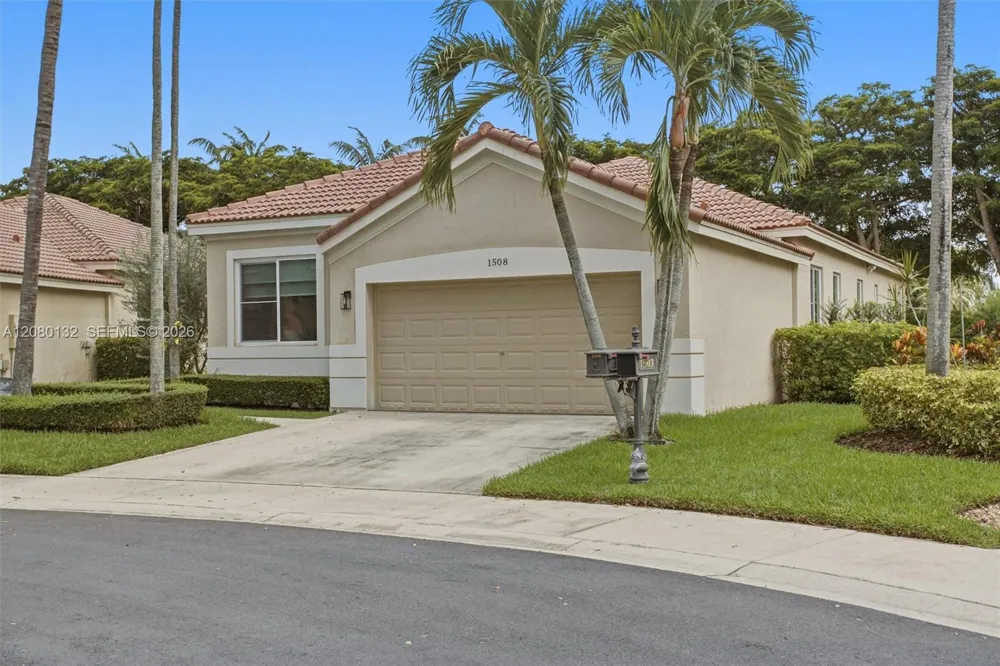1508 Winterberry Ln Weston, FL 33327