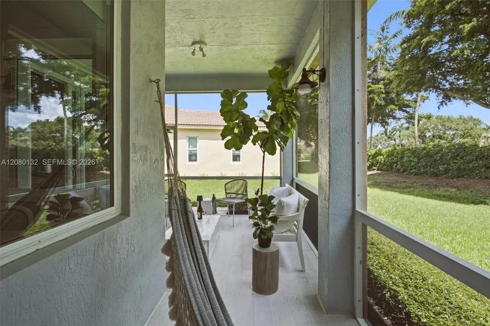 1508 Winterberry Ln Weston, FL 33327