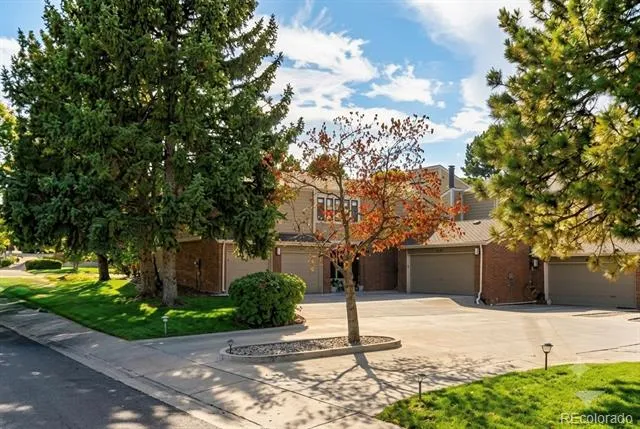 4255 S Olive Street #8 Denver, CO 80237