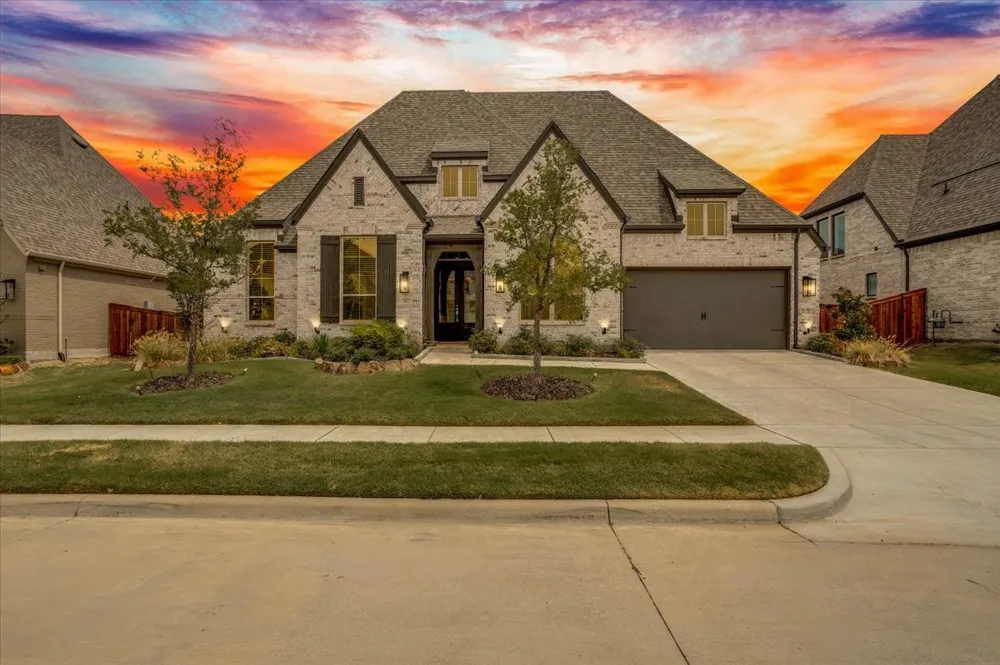 4112 Buffalo Clover Drive Aubrey, TX 76227