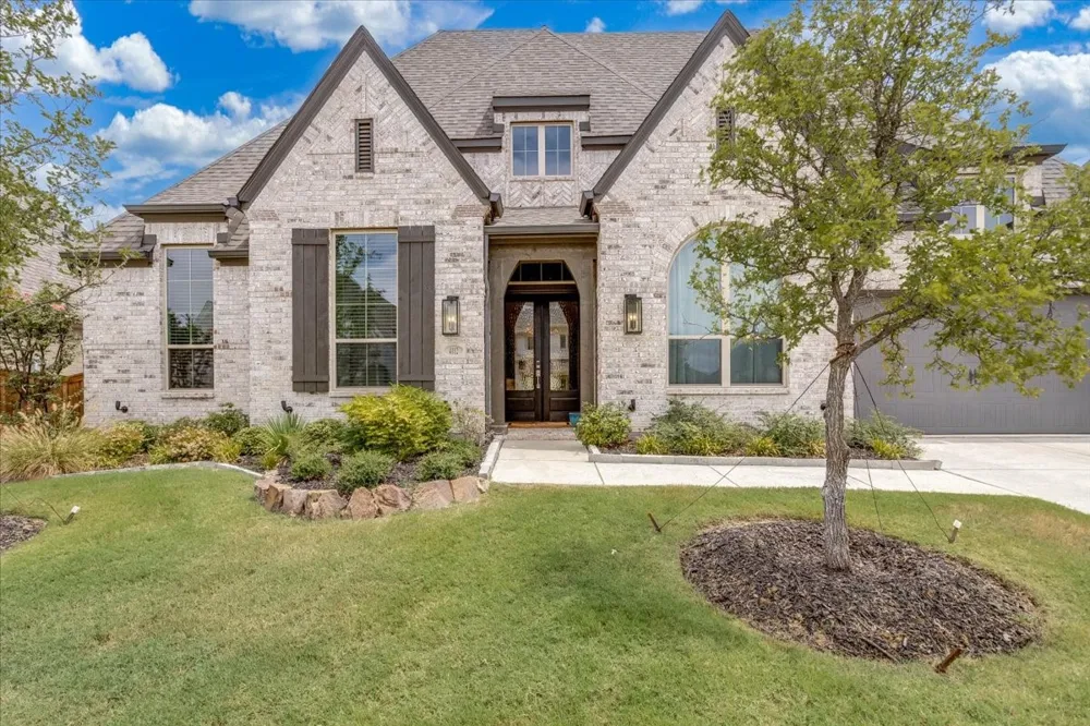 4112 Buffalo Clover Drive Aubrey, TX 76227