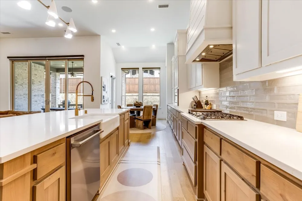 4112 Buffalo Clover Drive Aubrey, TX 76227