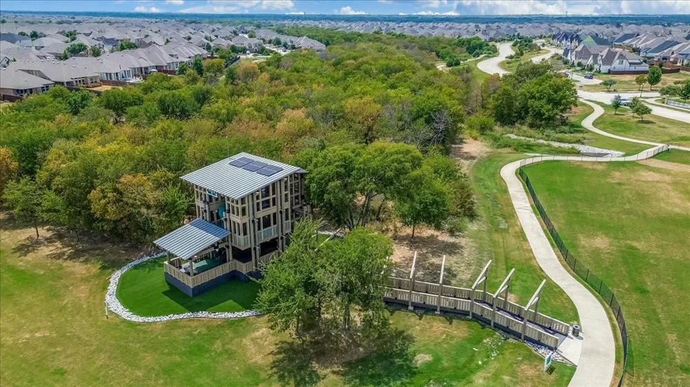 4112 Buffalo Clover Drive Aubrey, TX 76227