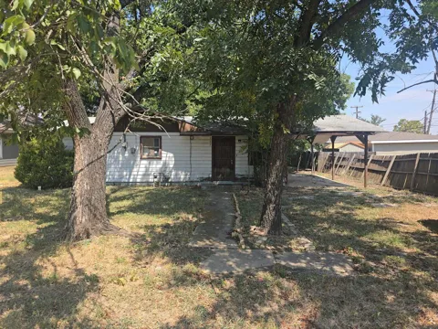 307 E Weaver Avenue