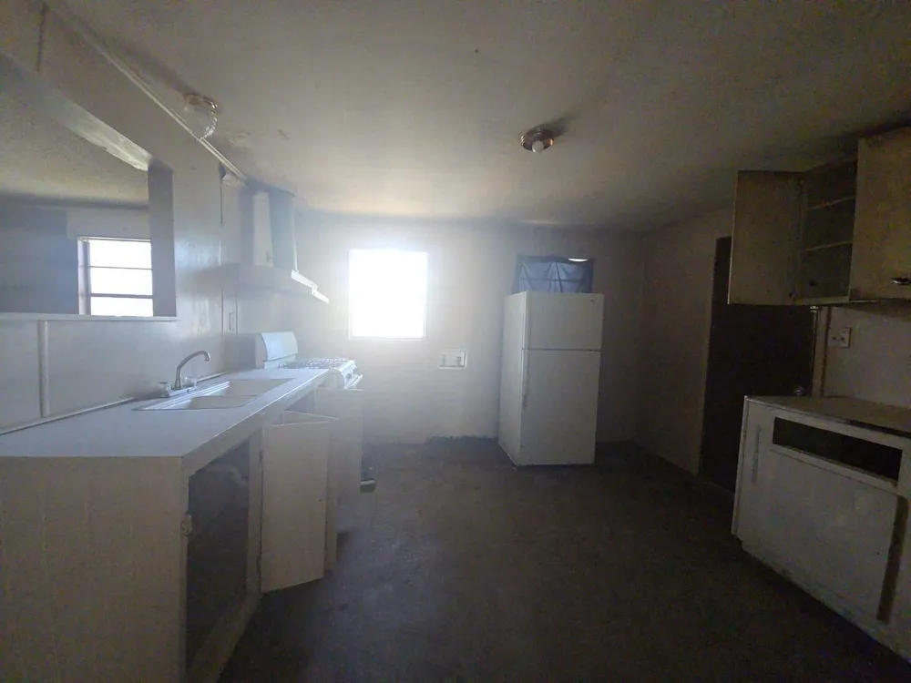 307 E Weaver Avenue Alvarado, TX 76009