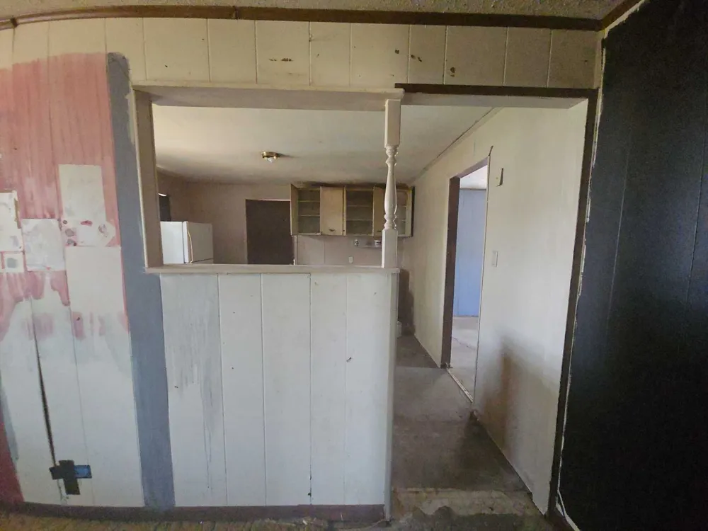 307 E Weaver Avenue Alvarado, TX 76009