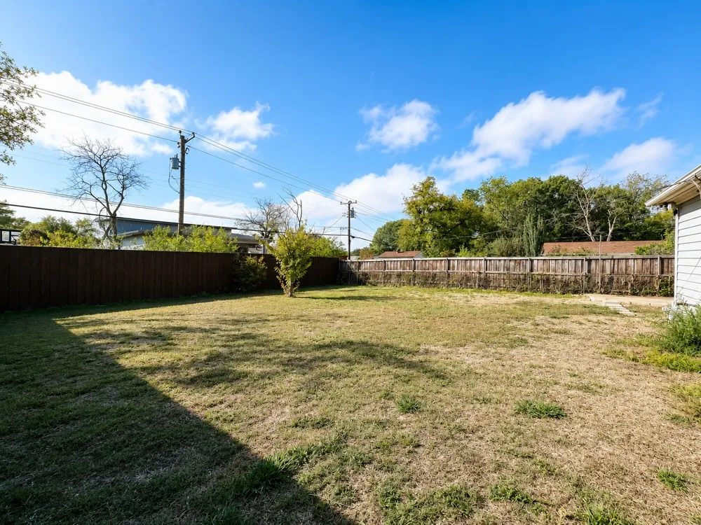 3860 Durango Drive Dallas, TX 75220