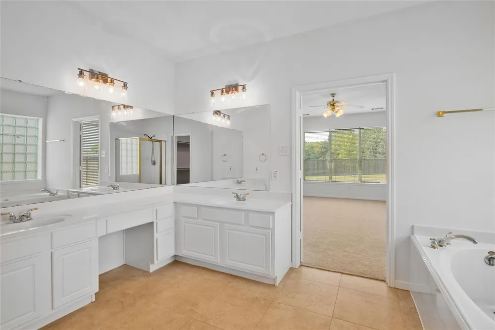 2913 Palmer Drive Friendswood, TX 77546