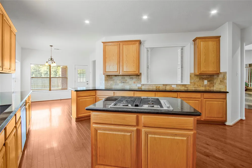 2913 Palmer Drive Friendswood, TX 77546