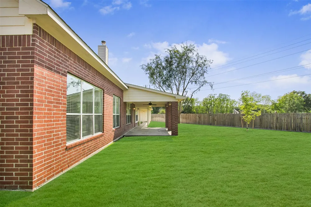 2913 Palmer Drive Friendswood, TX 77546