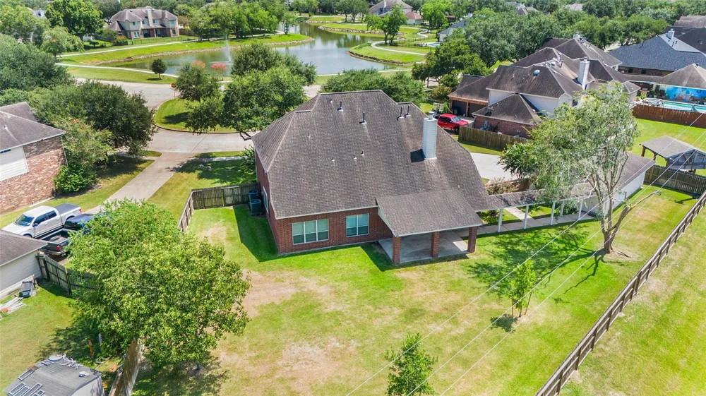2913 Palmer Drive Friendswood, TX 77546