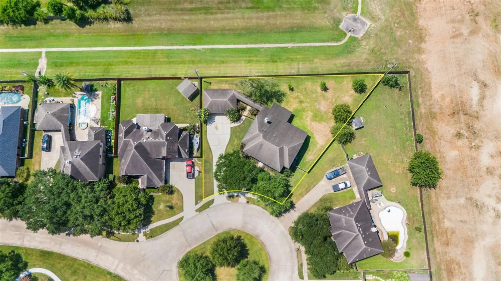 2913 Palmer Drive Friendswood, TX 77546