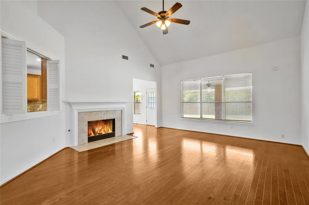 2913 Palmer Drive Friendswood, TX 77546