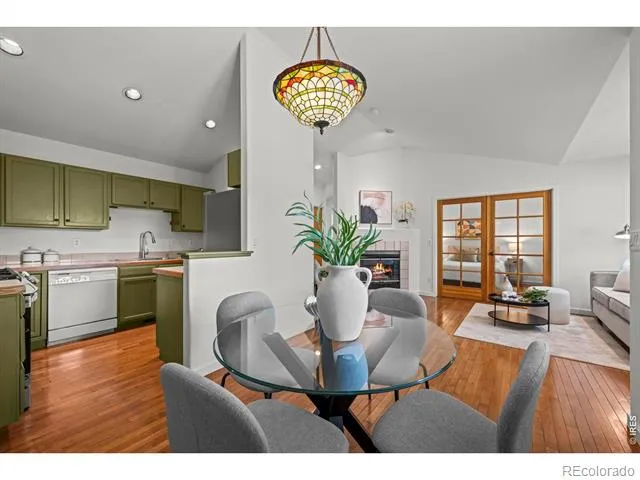 517 Ridgeview Drive Louisville, CO 80027