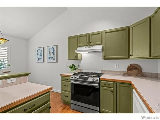 517 Ridgeview Drive Louisville, CO 80027