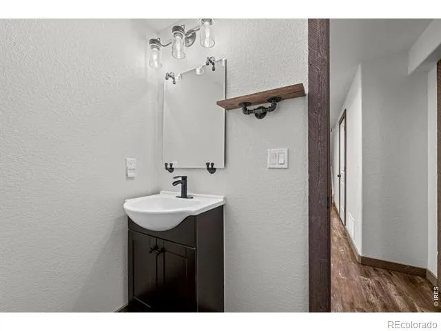 517 Ridgeview Drive Louisville, CO 80027
