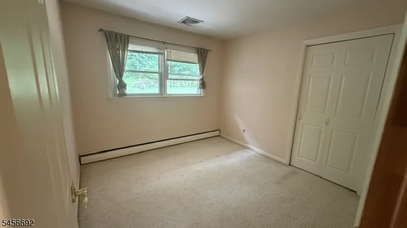 22 Old Creamery Rd Andover, NJ 07860