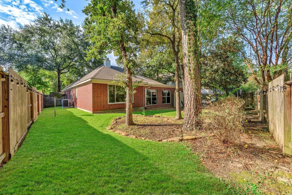 31 Canoe Birch Place The Woodlands, TX 77382